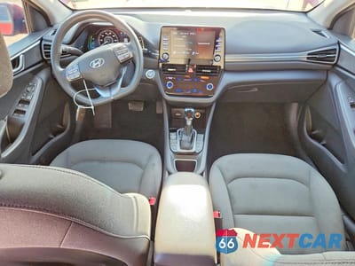 Zdjęcie 8 z 12 samochodu: 2022 HYUNDAI IONIQ BLUE VIN:KMHC65LC0NU267407 - miniatura
