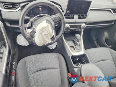 Zdjęcie 8 z 12 samochodu: 2025 TOYOTA RAV4 XLE VIN:2T3P1RFVXSW616287 - miniatura