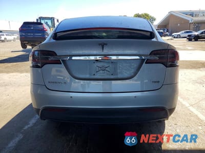 Zdjęcie 6 z 13 samochodu: 2016 TESLA MODEL X VIN:5YJXCBE20GF021180 - miniatura