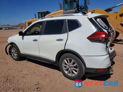 Drugie zdjęcie samochodu z przodu: 2017 NISSAN ROGUE SV VIN:KNMAT2MT8HP511373 - miniatura