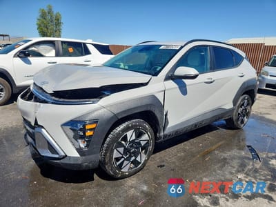 2025 HYUNDAI KONA SEL KM8HBCABXSU285876 - główne zdjęcie licytacji z USA - miniatura