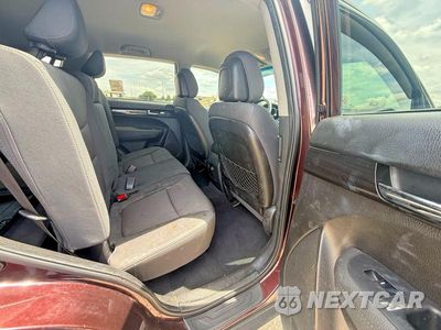 Zdjęcie 6 z 10 samochodu: 2013 KIA SORENTO LX VIN:5XYKT3A68DG391838 - miniatura