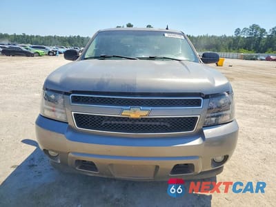 Piąte zdjęcie samochodu w środku: 2007 CHEVROLET SUBURBAN C1500 VIN:1GNFC16J57J235061 - miniatura