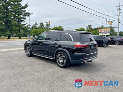 Trzecie zdjęcie samochodu z tyłu: 2020 MERCEDES-BENZ GLS 450 4MATIC VIN:4JGFF5KE2LA179134 - miniatura