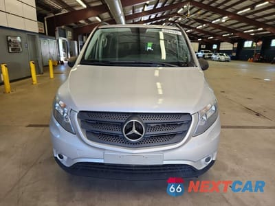 Piąte zdjęcie samochodu w środku: 2016 MERCEDES-BENZ METRIS VIN:WD4PG2EE4G3086454 - miniatura