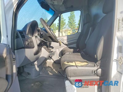Zdjęcie 7 z 13 samochodu: 2016 MERCEDES-BENZ SPRINTER 2500 VIN:WD3PE8DDXGP190591 - miniatura