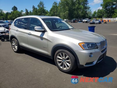 Czwarte zdjęcie samochodu z boku: 2014 BMW X3 XDRIVE28I VIN:5UXWX9C52E0D38378 - miniatura
