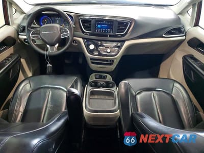 Zdjęcie 8 z 13 samochodu: 2020 CHRYSLER VOYAGER LXI VIN:2C4RC1DG2LR164338 - miniatura