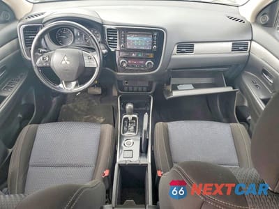 Zdjęcie 8 z 13 samochodu: 2017 MITSUBISHI OUTLANDER ES VIN:JA4AZ2A31HZ027112 - miniatura