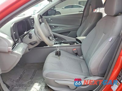 Zdjęcie 7 z 12 samochodu: 2021 HYUNDAI ELANTRA SE VIN:5NPLL4AG5MH050151 - miniatura