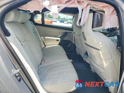 Zdjęcie 10 z 12 samochodu: 2023 BMW 760 XI VIN:WBA33EJ02PCL76964 - miniatura
