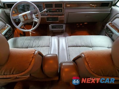 Zdjęcie 8 z 13 samochodu: 1989 LINCOLN TOWN CAR EXECUTIVE L VIN:1LNBM83F7KY627418 - miniatura