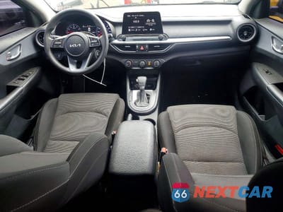 Zdjęcie 8 z 12 samochodu: 2022 KIA FORTE LXS VIN:3KPF24AD1NE454608 - miniatura