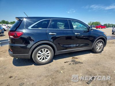 Trzecie zdjęcie samochodu z tyłu: 2019 KIA SORENTO L VIN:5XYPG4A31KG581158 - miniatura