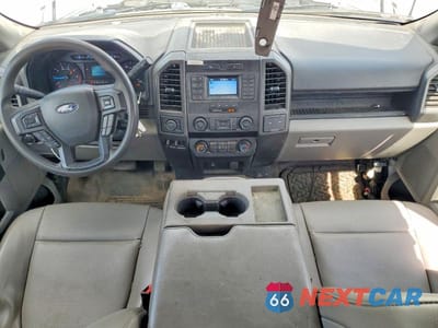Zdjęcie 8 z 13 samochodu: 2022 FORD F250 SUPER - UTILITY / SERVICE TRUCK VIN:1FD7X2A68NEF37603 - miniatura
