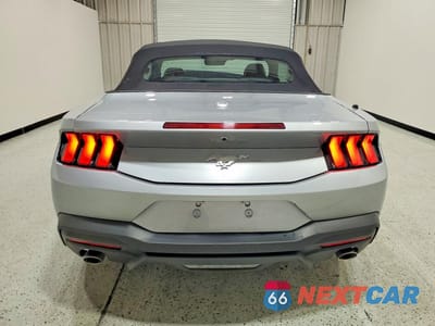Zdjęcie 6 z 12 samochodu: 2026 FORD MUSTANG VIN:1FAGP8UH6T5112808 - miniatura
