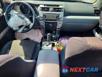 Zdjęcie 8 z 13 samochodu: 2011 TOYOTA 4RUNNER SR5 VIN:JTEBU5JR5B5056413 - miniatura