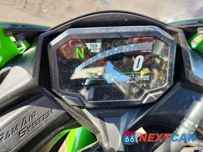 Zdjęcie 7 z 9 samochodu: 2024 KAWASAKI ZX400 S VIN:ML5ZXCS12RDA28170 - miniatura