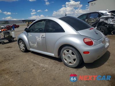 Drugie zdjęcie samochodu z przodu: 2000 VOLKSWAGEN NEW BEETLE GLS VIN:3VWCA21C2YM459969 - miniatura