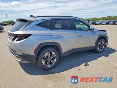 Trzecie zdjęcie samochodu z tyłu: 2025 HYUNDAI TUCSON SEL VIN:5NMJCCDE7SH448872 - miniatura