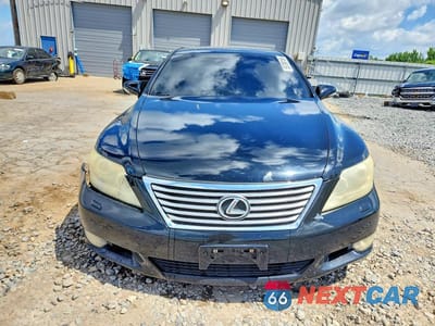 Piąte zdjęcie samochodu w środku: 2010 LEXUS LS 460L VIN:JTHGL5EF7A5041096 - miniatura