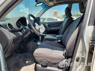 Zdjęcie 7 z 14 samochodu: 2005 TOYOTA RAV4 BASE VIN:JTEGD20V650069272 - miniatura
