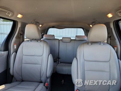Zdjęcie 10 z 13 samochodu: 2019 TOYOTA SIENNA XLE 7-PASSENGER VIN:5TDDZ3DC3KS224991 - miniatura