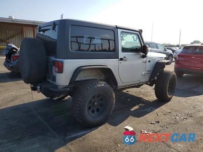 Trzecie zdjęcie samochodu z tyłu: 2011 JEEP WRANGLER SPORT VIN:1J4AA2D1XBL548163 - miniatura