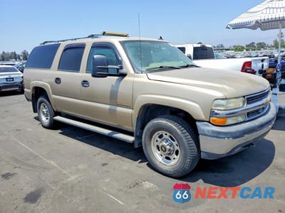 Czwarte zdjęcie samochodu z boku: 2006 CHEVROLET SUBURBAN K2500 VIN:3GNGK26G06G130705 - miniatura