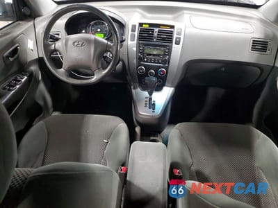 Zdjęcie 8 z 13 samochodu: 2007 HYUNDAI TUCSON SE VIN:KM8JN72D87U671509 - miniatura