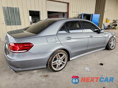 Trzecie zdjęcie samochodu z tyłu: 2014 MERCEDES-BENZ E 350 VIN:WDDHF5KB7EA872020 - miniatura