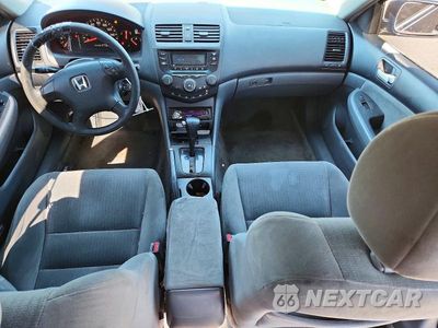 Zdjęcie 15 z 24 samochodu: 2005 HONDA ACCORD LX VIN:1HGCM56475A148352 - miniatura