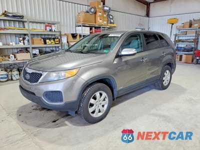 2012 KIA SORENTO LX 5XYKTDA61CG238478 - główne zdjęcie licytacji z USA - miniatura