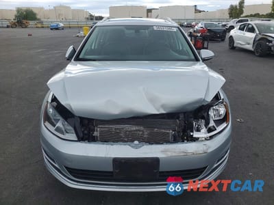 Piąte zdjęcie samochodu w środku: 2015 VOLKSWAGEN GOLF SPORTWAGEN S VIN:3VWC17AU6FM510361 - miniatura