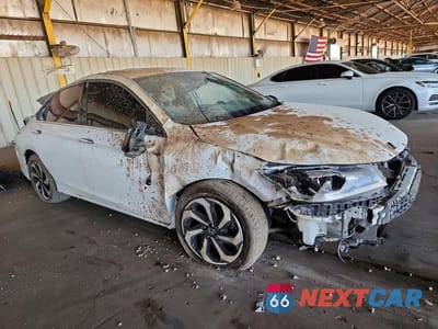 Czwarte zdjęcie samochodu z boku: 2016 HONDA ACCORD EXL VIN:1HGCR3F01GA015463 - miniatura