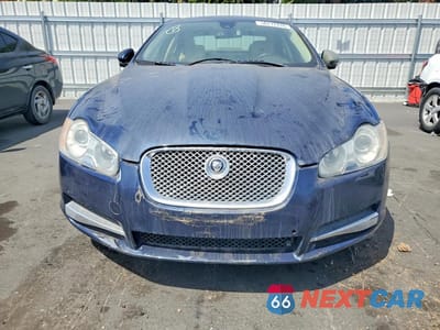 Piąte zdjęcie samochodu w środku: 2010 JAGUAR XF PREMIUM VIN:SAJWA0GB1ALR64445 - miniatura