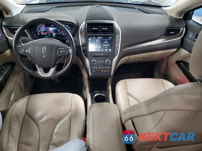 Zdjęcie 8 z 13 samochodu: 2017 LINCOLN MKC RESERVE VIN:5LMTJ3DH6HUL46577 - miniatura