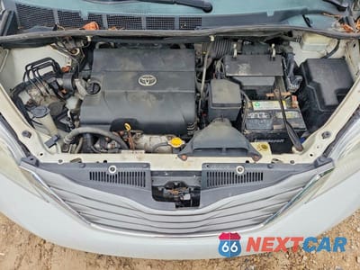 Zdjęcie 12 z 13 samochodu: 2013 TOYOTA SIENNA XLE 8-PASSENGER VIN:5TDYK3DC2DS382540 - miniatura