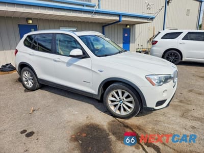 Czwarte zdjęcie samochodu z boku: 2017 BMW X3 VIN:5UXWZ7C37H0V88679 - miniatura