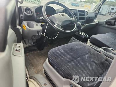 Zdjęcie 8 z 13 samochodu: 2017 HINO 195 VIN:JHHSDM2H5HK004825 - miniatura