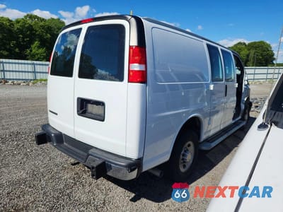 Trzecie zdjęcie samochodu z tyłu: 2024 CHEVROLET EXPRESS G2500 VIN:1GCWGAFP9R1210474 - miniatura