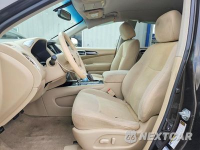Zdjęcie 7 z 13 samochodu: 2015 NISSAN PATHFINDER SV VIN:5N1AR2MN7FC611206 - miniatura