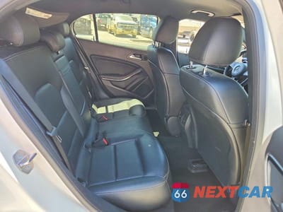 Zdjęcie 10 z 12 samochodu: 2020 MERCEDES-BENZ GLA 250 VIN:WDCTG4EB4LJ667642 - miniatura