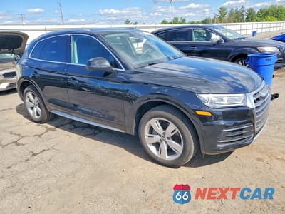 Czwarte zdjęcie samochodu z boku: 2019 AUDI Q5 PREMIUM VIN:WA1ANAFY3K2131143 - miniatura