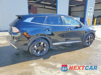 Trzecie zdjęcie samochodu z tyłu: 2026 KIA SPORTAGE LX VIN:5XYK23DF1TG412445 - miniatura