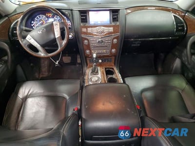 Zdjęcie 8 z 13 samochodu: 2016 INFINITI QX80 BASE VIN:JN8AZ2NE3G9120346 - miniatura