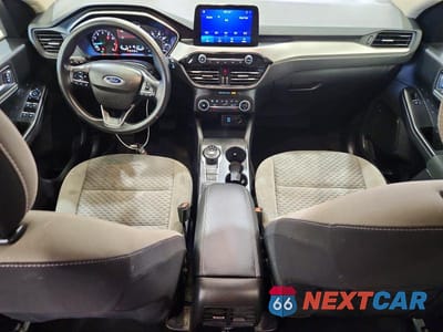 Zdjęcie 8 z 13 samochodu: 2020 FORD ESCAPE SE VIN:1FMCU9G64LUB44160 - miniatura