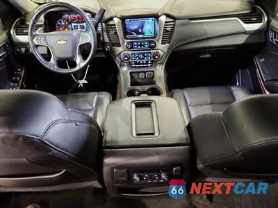 Zdjęcie 8 z 13 samochodu: 2018 CHEVROLET SUBURBAN K1500 LT VIN:1GNSKHKC8JR111392 - miniatura