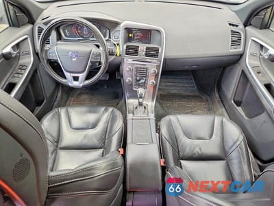 Zdjęcie 8 z 13 samochodu: 2016 VOLVO XC60 T6 R-DESIGN VIN:YV449MRP8G2874526 - miniatura