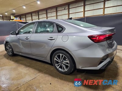 Drugie zdjęcie samochodu z przodu: 2024 KIA FORTE LXS VIN:3KPF24ADXRE780302 - miniatura